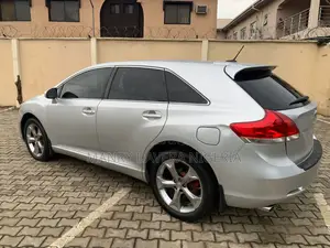 Toyota Venza V6 2010 Silver
