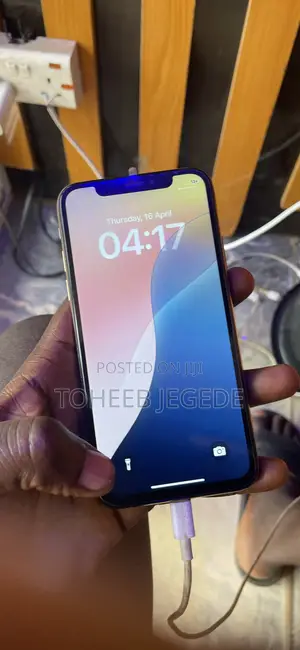Apple iPhone XS 64 GB