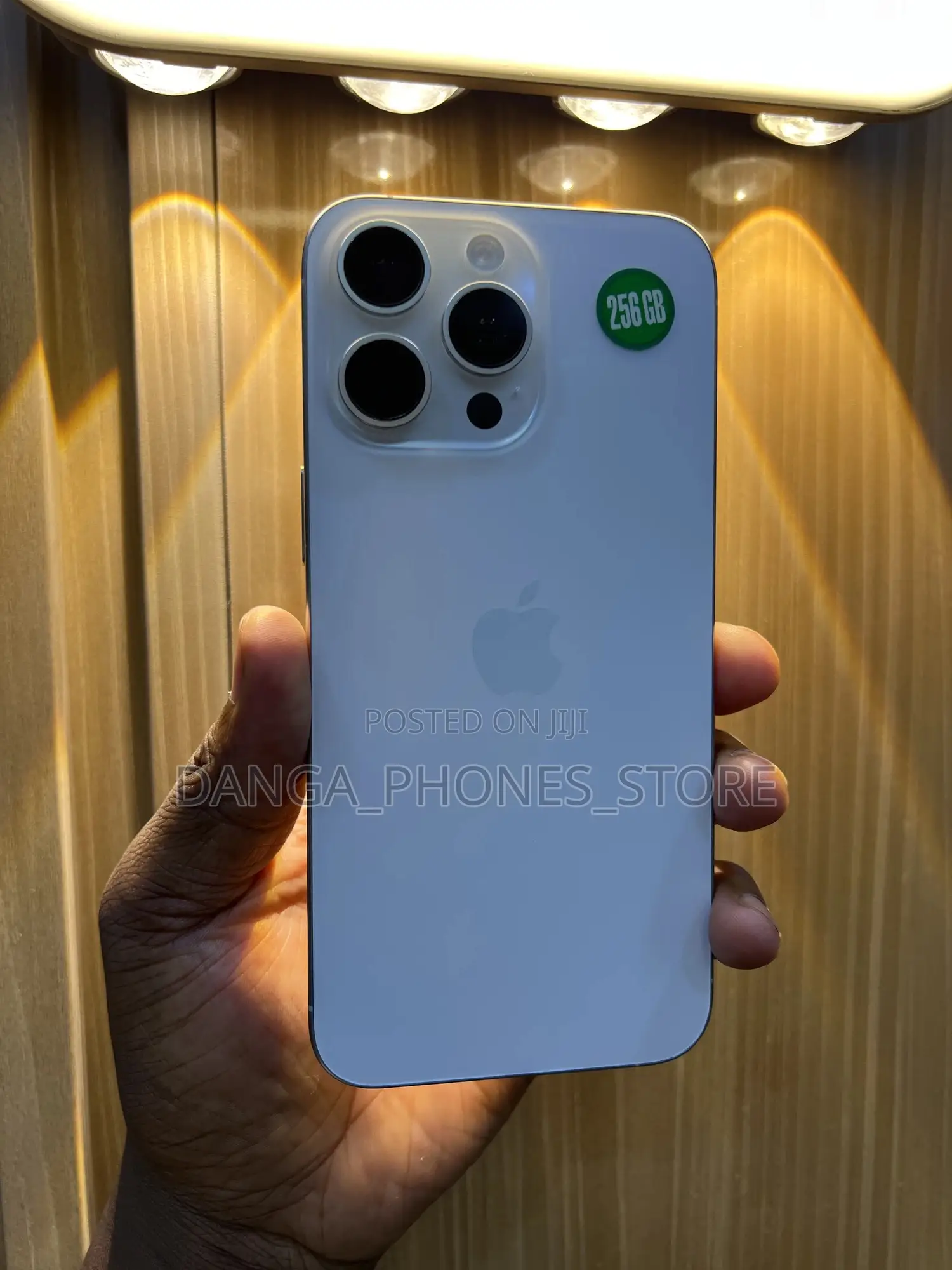 New Apple iPhone 15 Pro Max 256 GB White