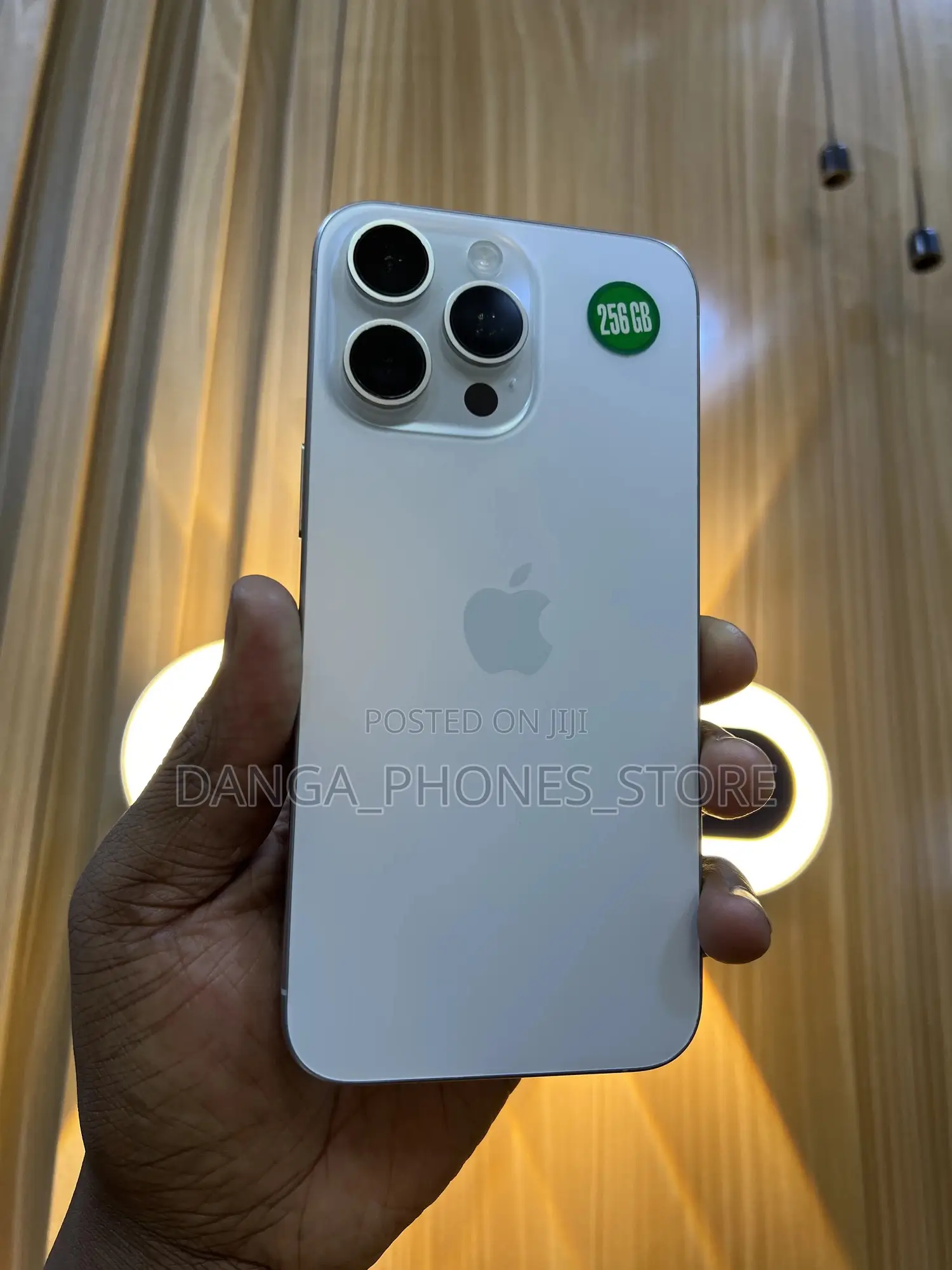 New Apple iPhone 15 Pro Max 256 GB White