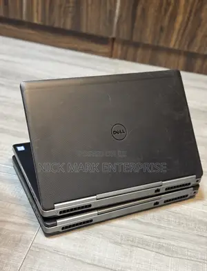 Laptop Dell Precision 7720 16GB Intel Xeon SSD 512GB