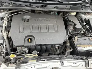 Toyota Corolla 2016 Silver