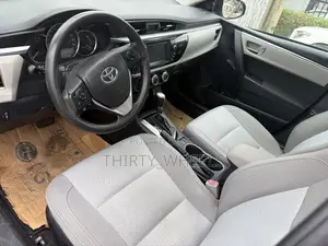 Toyota Corolla 2016 Silver
