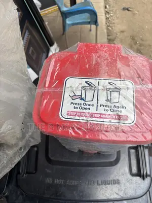 Plastic Pedal Waste Bin