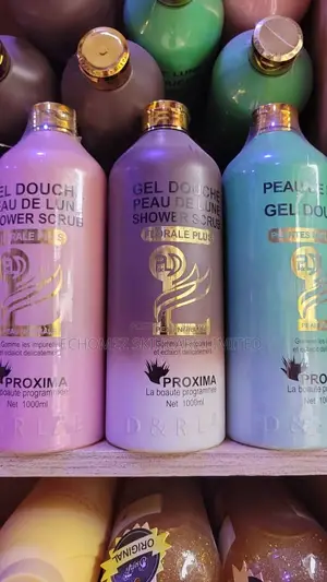 Peau De Lune Shower Scrub