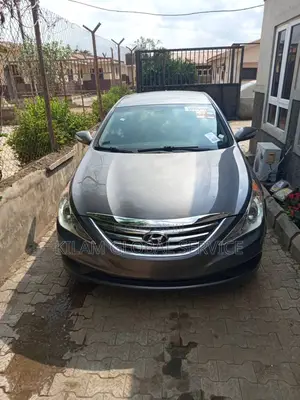 Hyundai Sonata Limited 4dr Sedan (2.4L 4cyl 6A) 2014 Gray