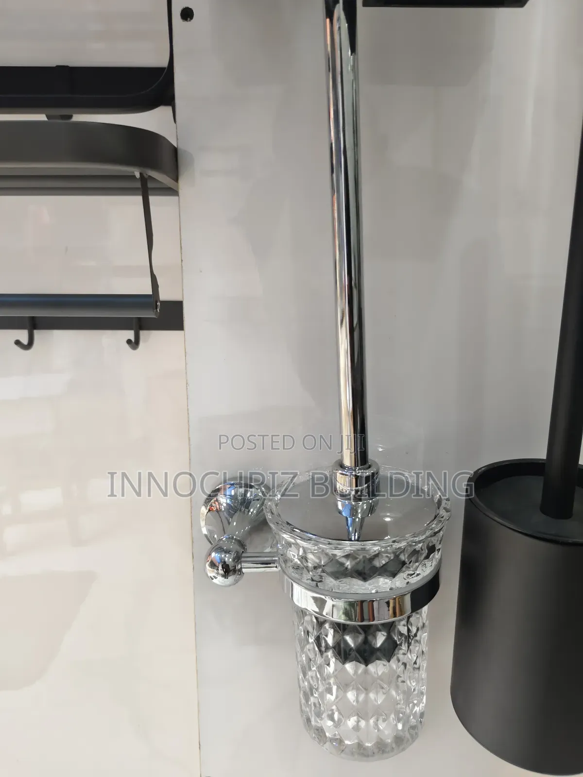 Glass Hanging Brush (087)