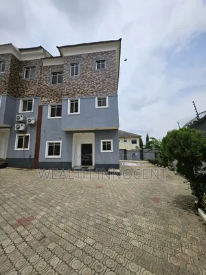 4bdrm Duplex in Zone B for sale