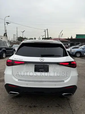 Mercedes-Benz GLC-Class GLC 300 2023 White