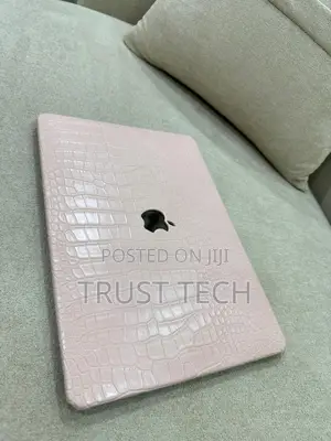 Macbook Pro Case 13” 14” – Premium Leather Matte (Lagos)