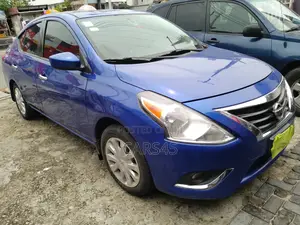 Nissan Versa 2015 Blue