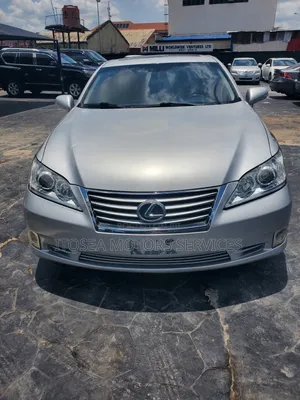 Lexus ES 2012 Silver