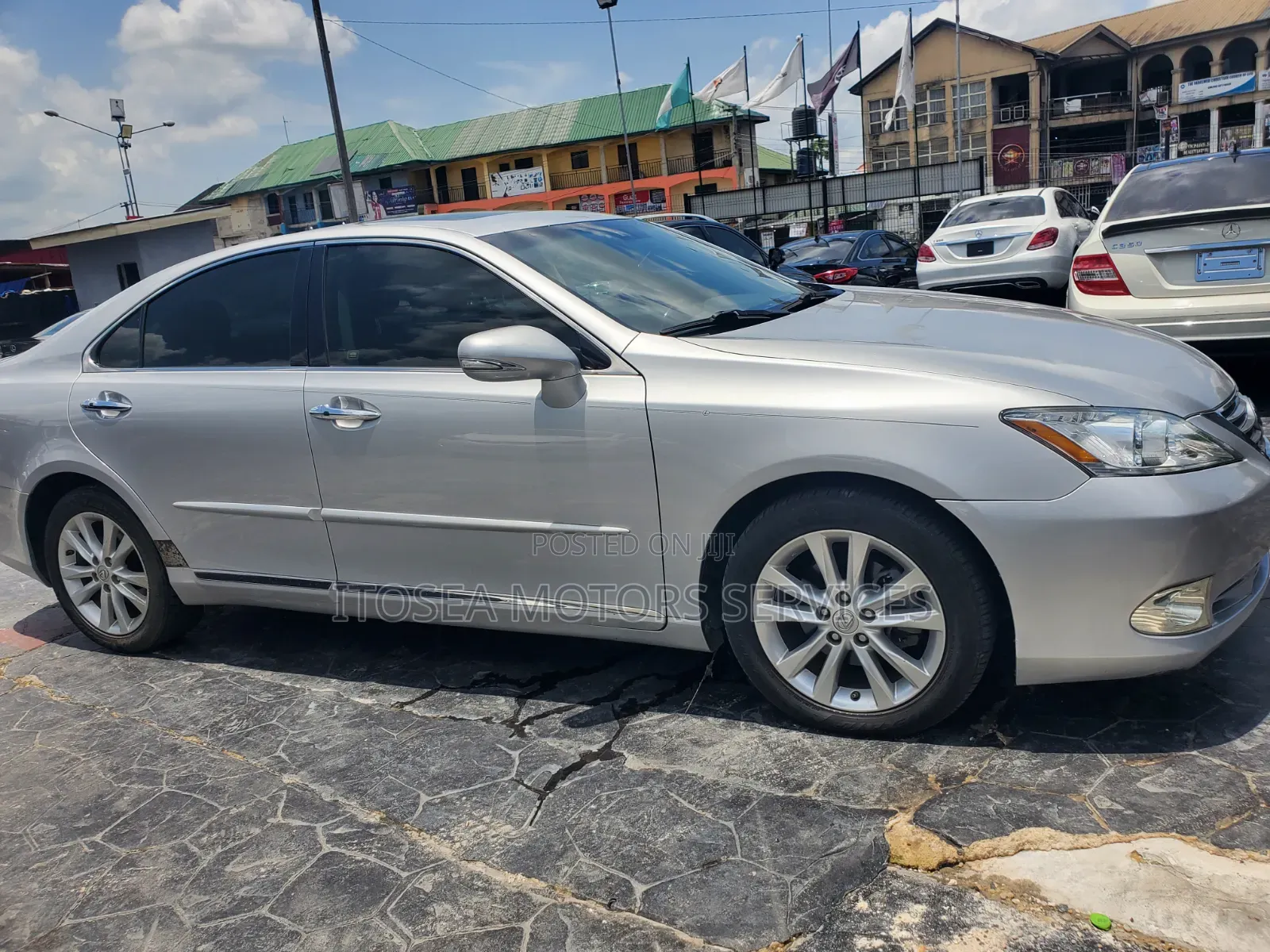 Lexus ES 2012 Silver