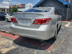Lexus ES 2012 Silver