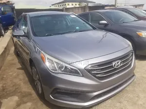 Hyundai Sonata Sport 2.0T Sedan FWD (2.0L 4cyl 6A) 2016 Silver