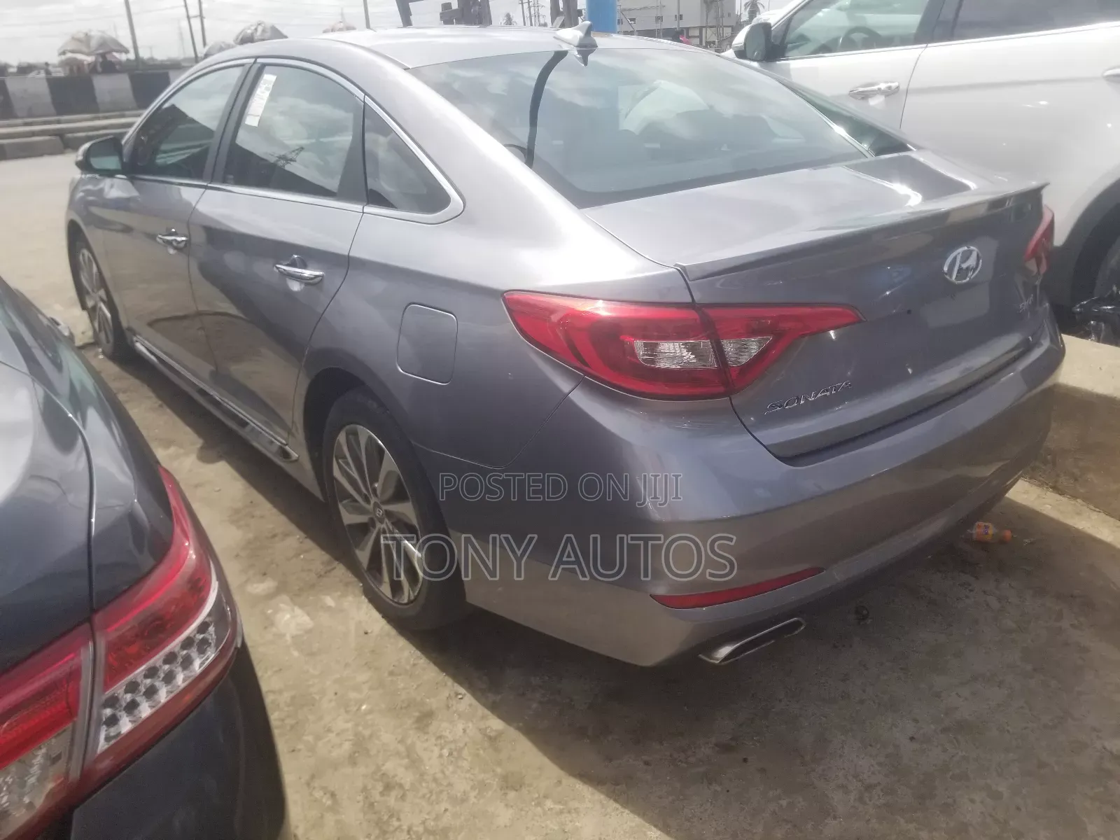 Hyundai Sonata Sport 2.0T Sedan FWD (2.0L 4cyl 6A) 2016 Silver
