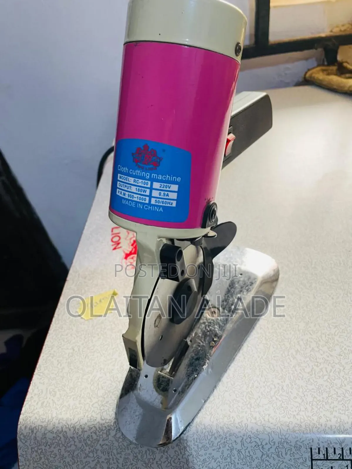 Fabric Cutting Machine