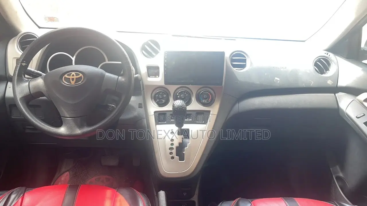 Toyota Matrix S Hatchback AWD (2.4L 4cyl 4A) 2009 Blue