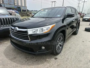 Toyota Highlander LE 4dr SUV (3.5L 6cyl 6A) 2015 Black