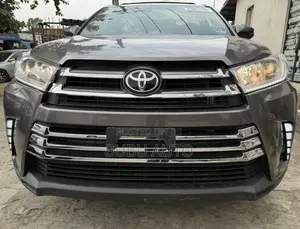 Toyota Highlander Limited 4dr SUV AWD (3.5L 6cyl 6A) 2015 Gray