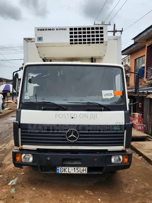 Super Clean Foreign Used Mercedes Benz 814 Cooling Van