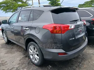 Toyota RAV4 Limited 4dr SUV AWD (2.5L 4cyl 6A) 2014 Gray