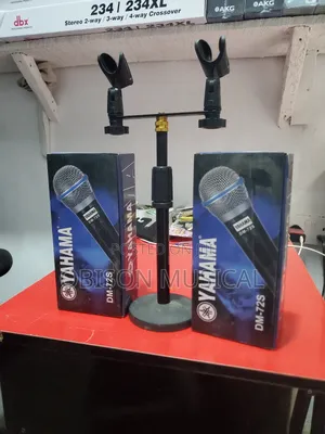 Wired Microphone With Stand
