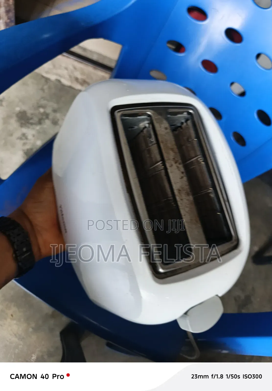 Pop Up Toaster Machine