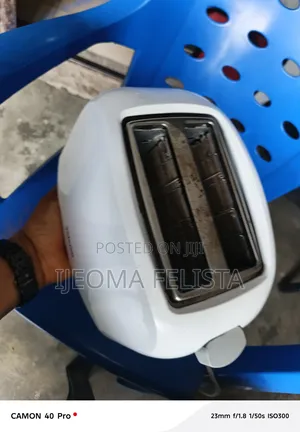 Pop Up Toaster Machine