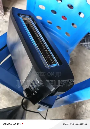 Pop Up Toaster Machine