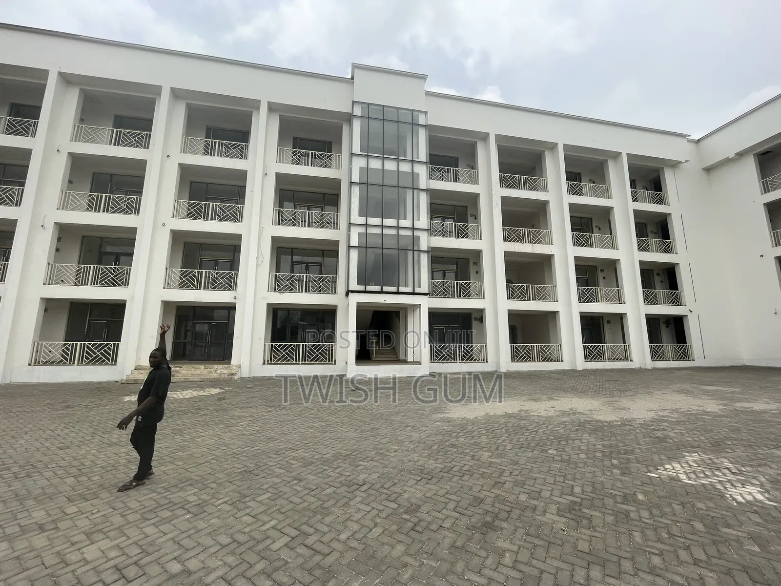 For Lease=Office Complex