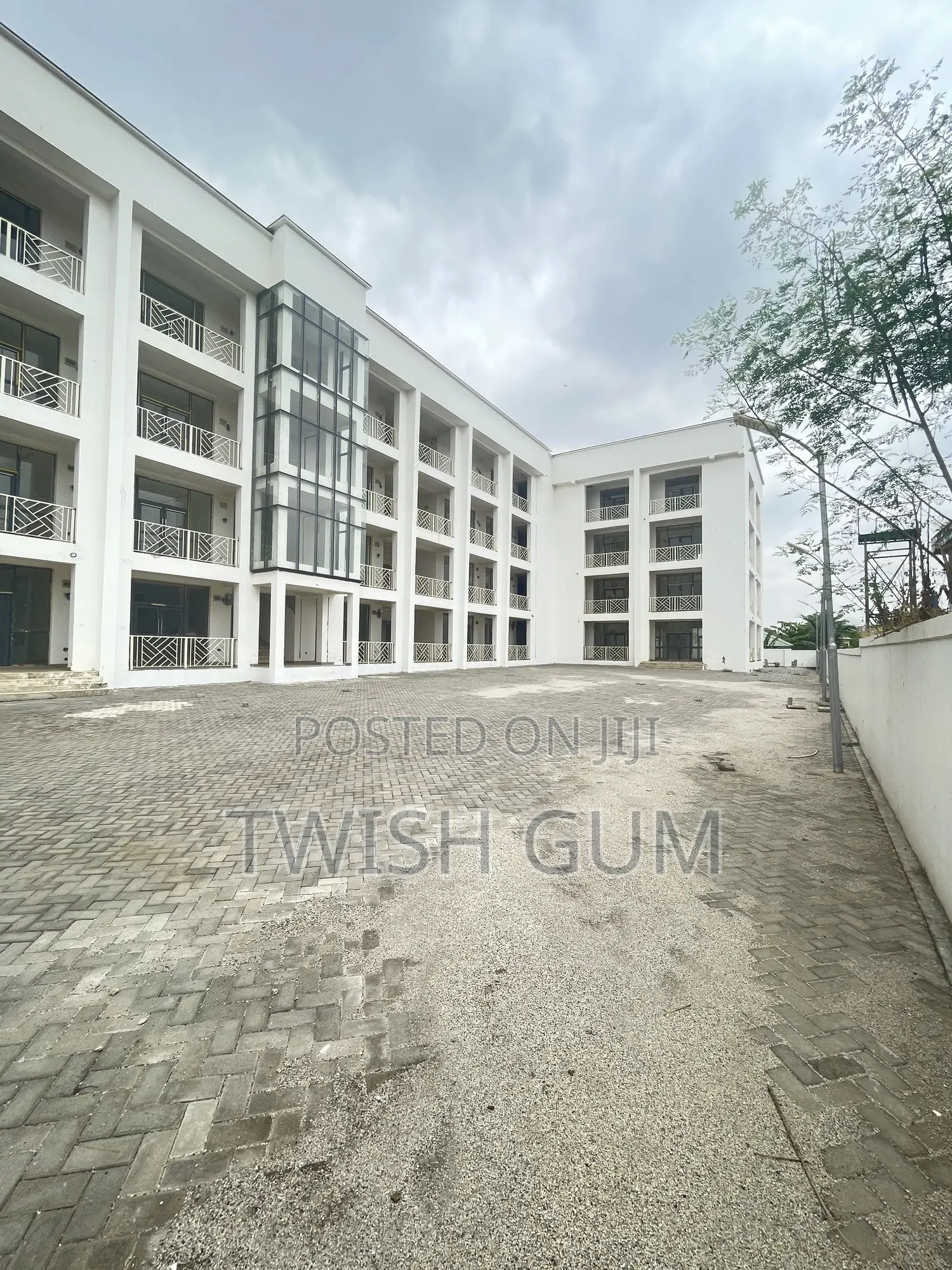 For Lease=Office Complex