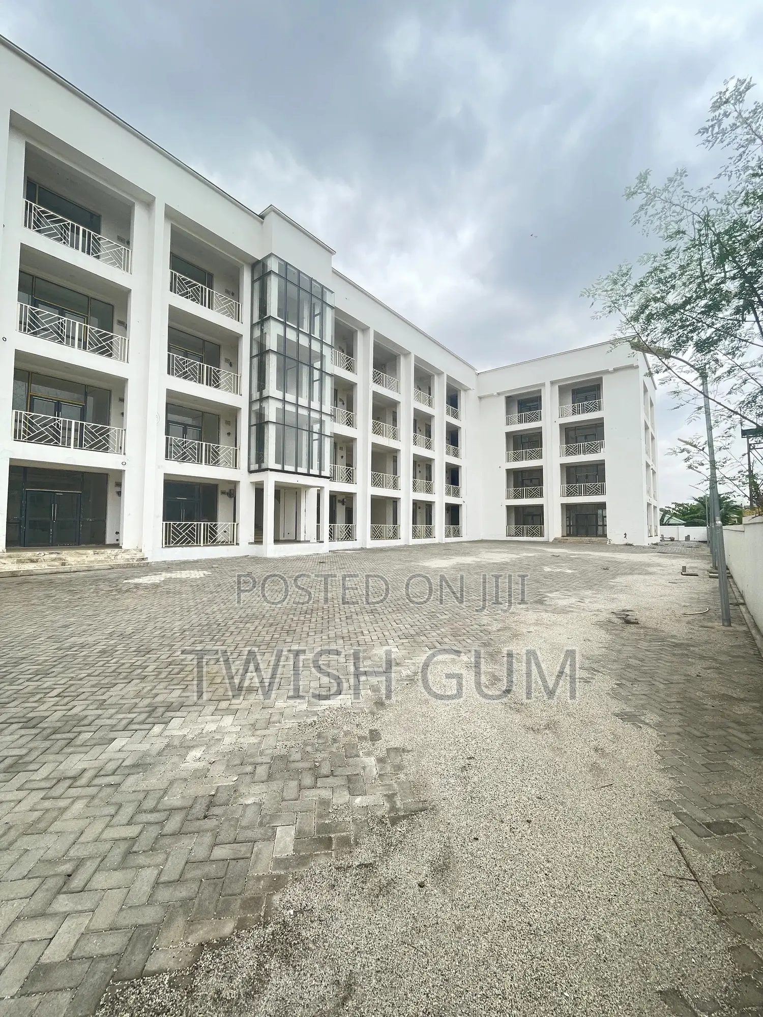 For Lease=Office Complex