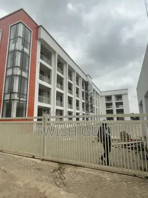 For Lease=Office Complex