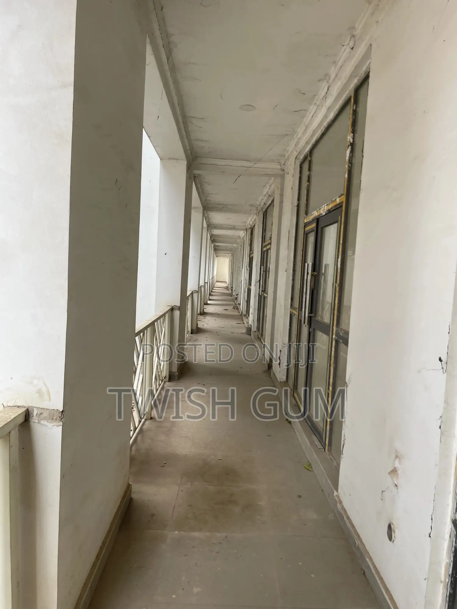 For Lease=Office Complex