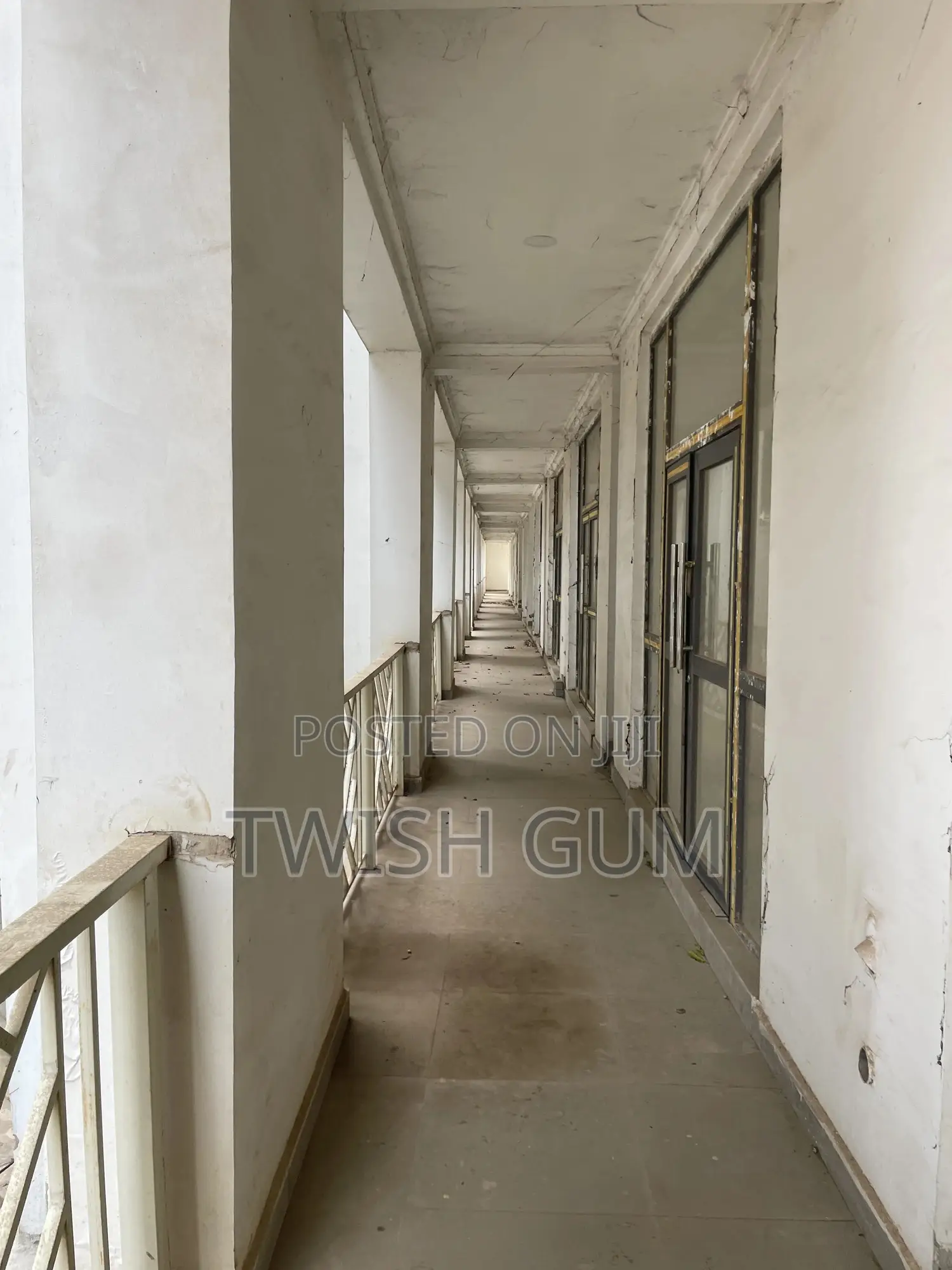 For Lease=Office Complex