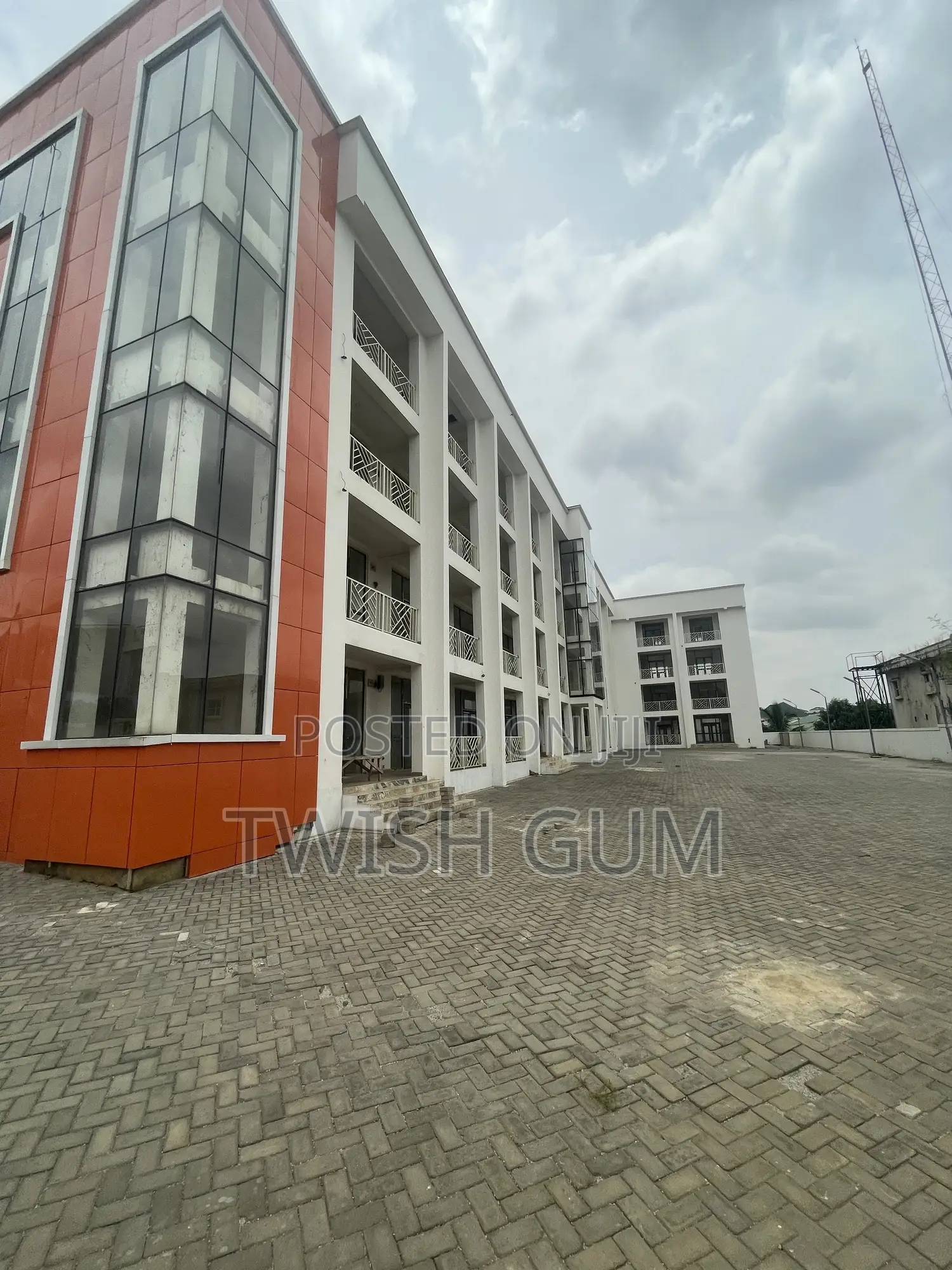For Lease=Office Complex