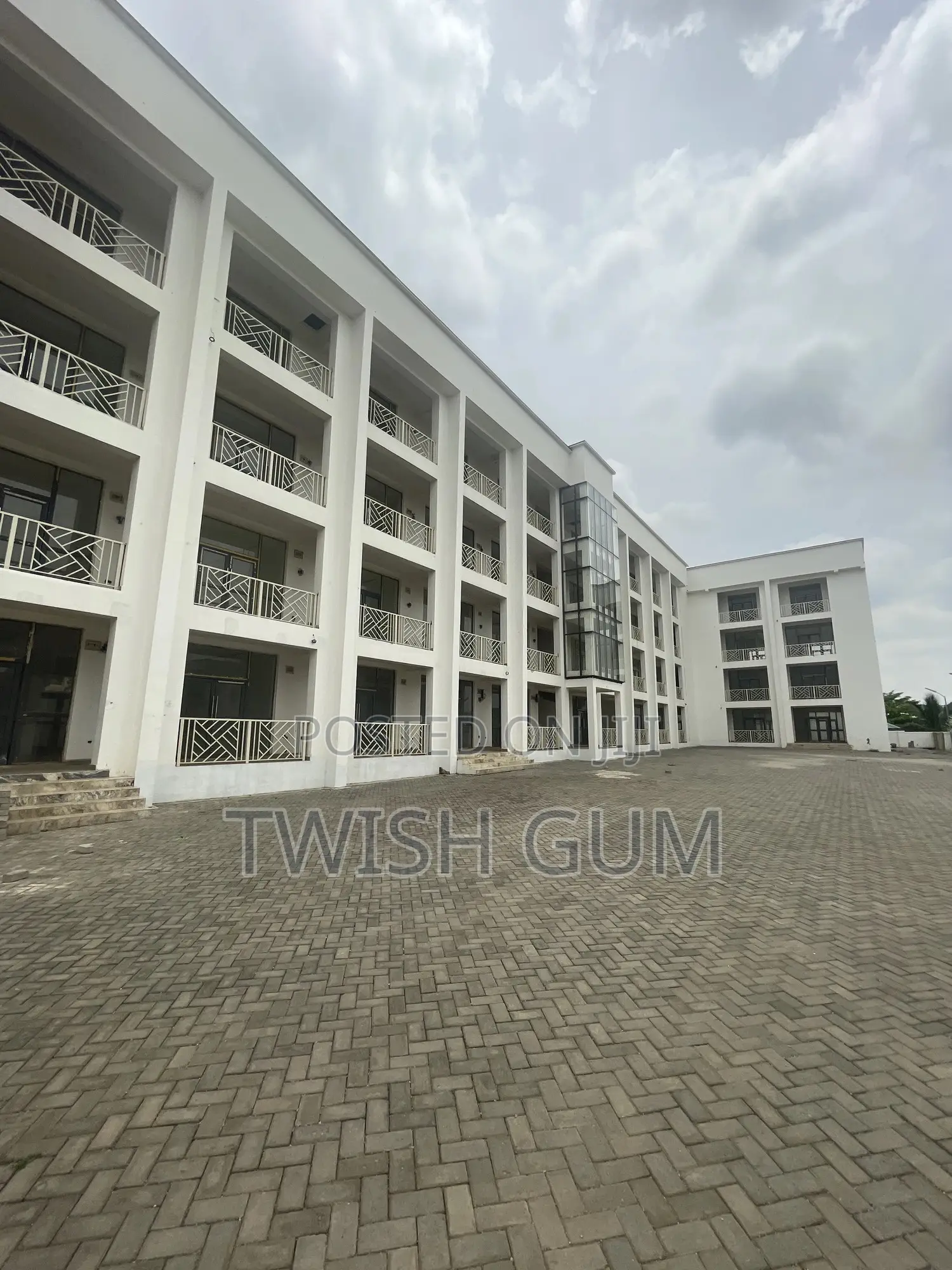For Lease=Office Complex