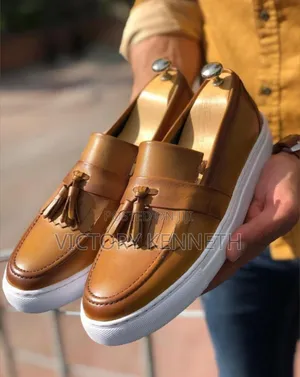 Handmade Footwears With Premium Materials