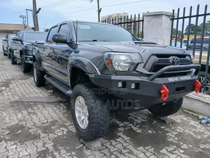 Toyota Tacoma TRD PRO V6 4dr Double Cab 4WD 5.0 ft. SB (4.0L 6cyl 5A)