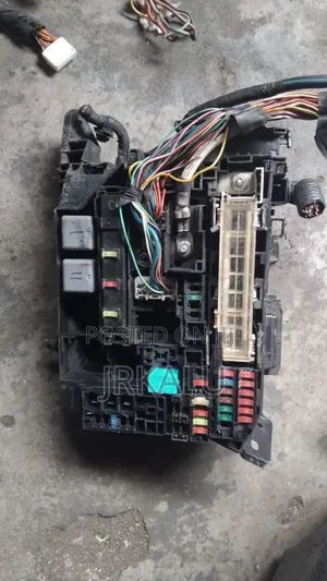 Engine Fuse Toyota Corolla 2011