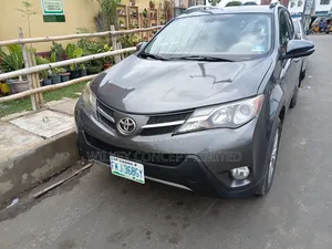 Toyota RAV4 Limited AWD (2.5L 4cyl 6A) 2016 Gray