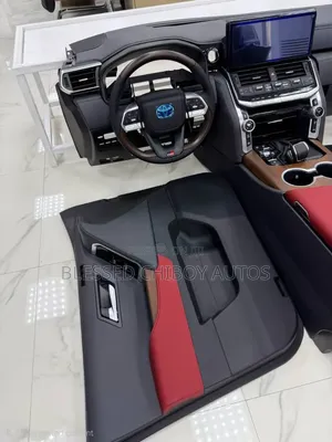 Upgrade Kit for Toyota Land Cruiser Cruiser 200 Series Into a 2024