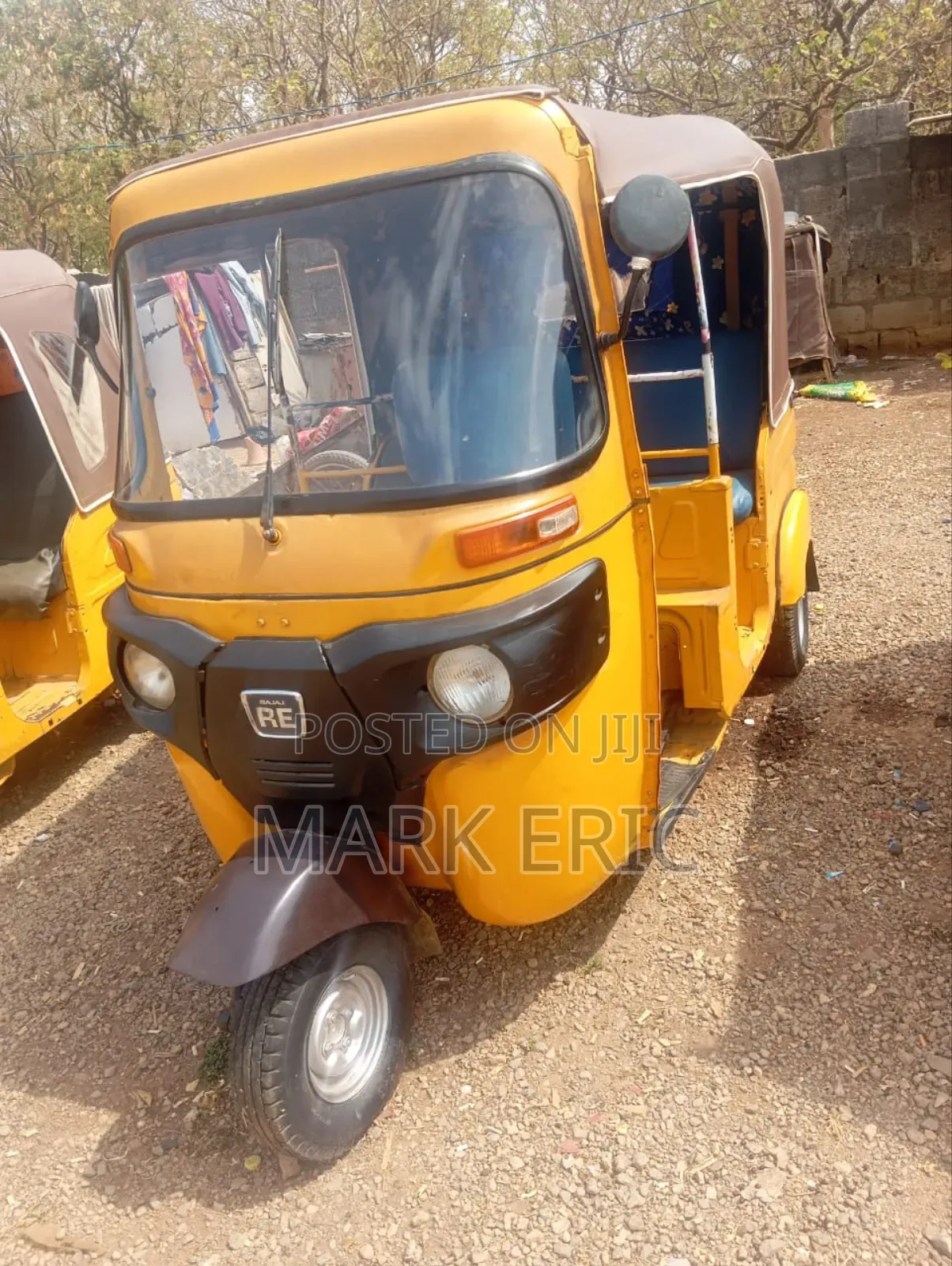 Bajaj RE 2023