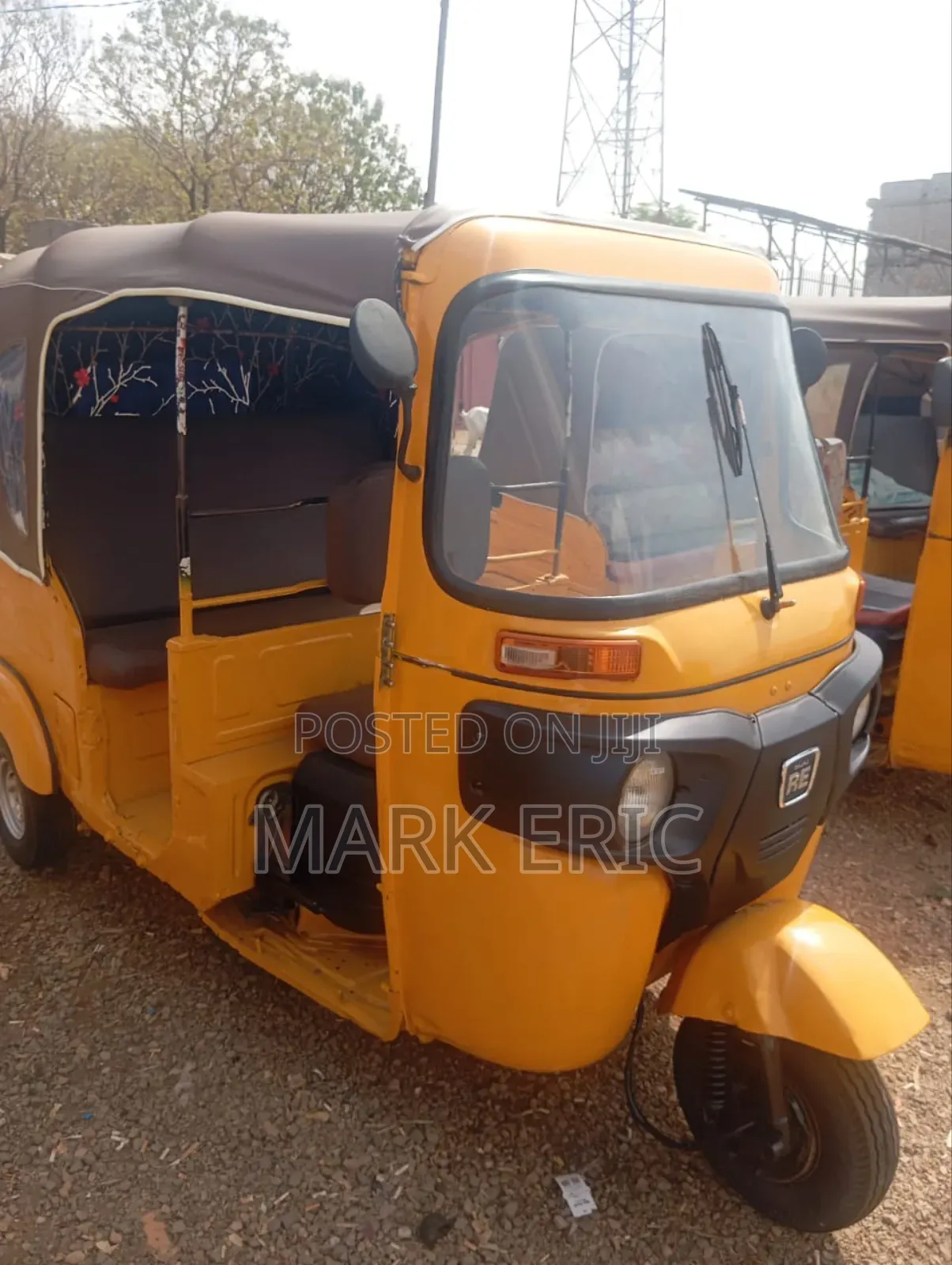 Bajaj RE 2023