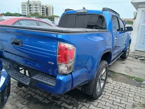 Toyota Tacoma Limited 2019 Blue