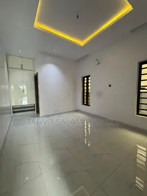 4bdrm Duplex in Akobo for sale