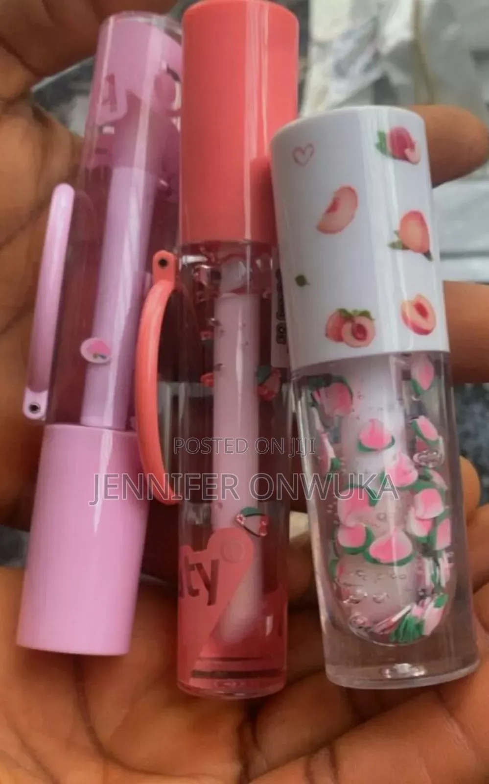 Long Lasting Lip Gloss/ Shiny and Moisturizing