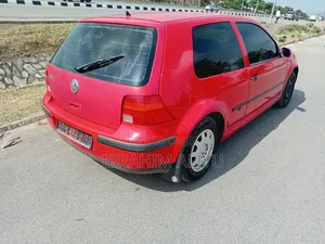 Volkswagen Golf 2005 Red