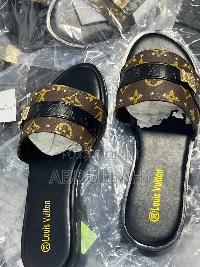 Luxury Fooy Wears